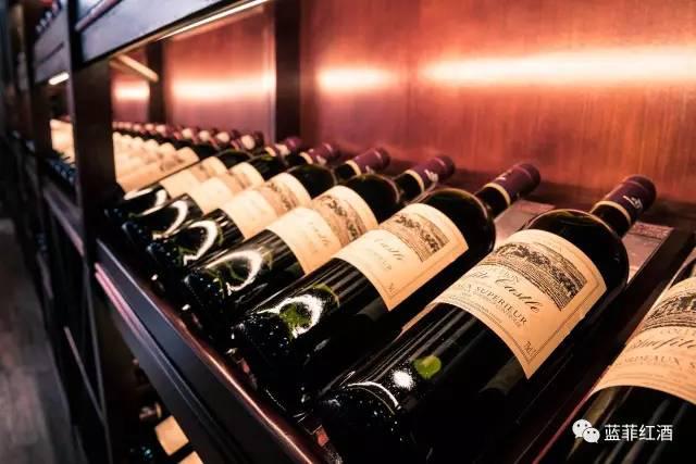一瓶蓝菲葡萄酒是怎样从法国酒庄来到你手中的