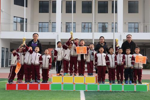 保定市复兴小学第一届"复兴杯"校园足球对抗赛活动纪实