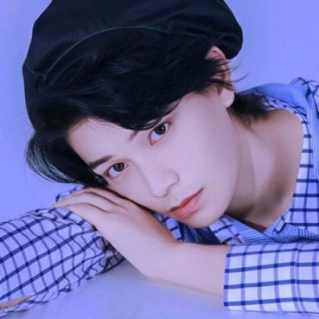 蓝色清新男生头像真人更令人开心的是太帅了