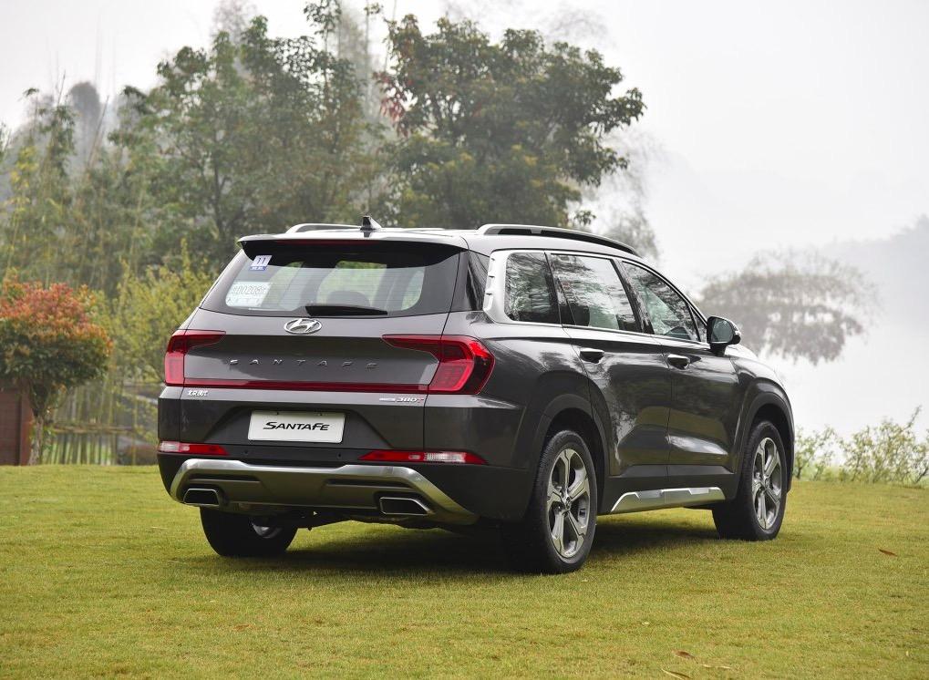现代胜达 2019款 380t 四驱高配型