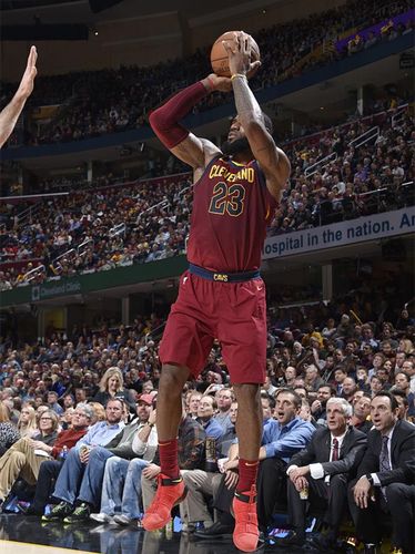 詹姆斯:不尊重我,就要付出代价