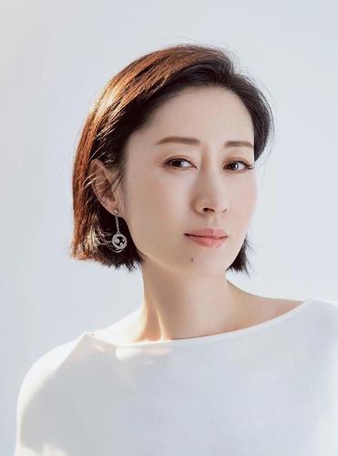 刘敏涛也曾在热播电视剧《欢乐颂》里演过关关的妈,当时大家都觉得
