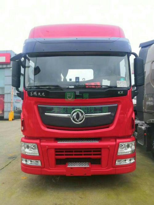 转让九成新的二汽东风天龙旗舰560马力牵引车