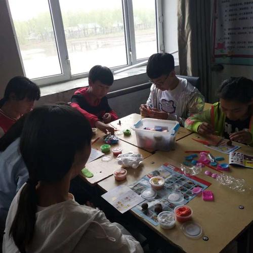 时中乡中心学校超轻粘土活动记录