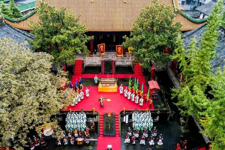 犍为文庙 形冠川中