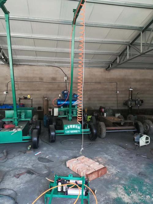 砖厂上砖机收砖吊砖机夹砖抱砖装车机械手