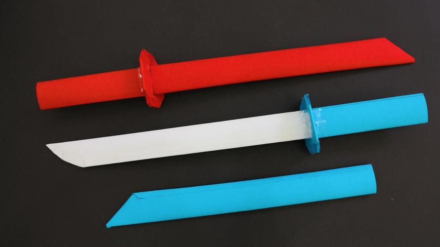 家里的玩具不用买了,手工折一款帅气的宝剑,带剑鞘可以开合