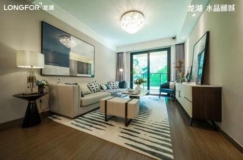 项目样板间实景   可以预见,江宁滨江新城优质潜力板块,未来