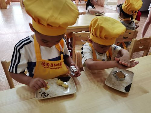 爱倍多幼儿园特色烘焙课——黄油小饼干
