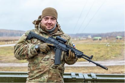 俄罗斯ak-12突击步枪列装计划有变,为何装备最强军区