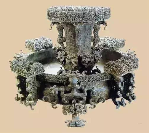 证实了在二千四百年前的战国早期,中国的失蜡法铸造技术已经达到极高