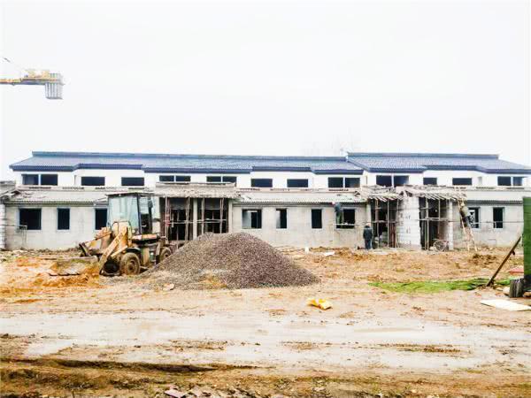 占地约292亩,规划建设农房740户,预计2020年6月底交付使用