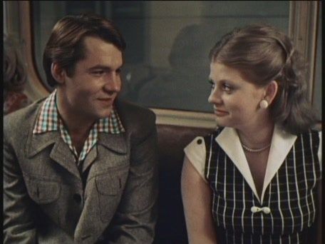 如何评价电影《莫斯科不相信眼泪》?