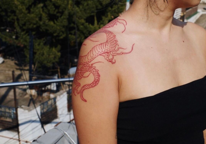 传统过肩龙纹身图案