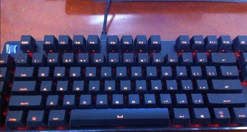 键盘左上角是滚轮的是什么键盘