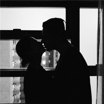 黑白情侣头像伤感图片大全