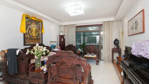 青岛龙泽山庄房价怎么样龙泽山庄房源户型图小区车位交通地址详情分析