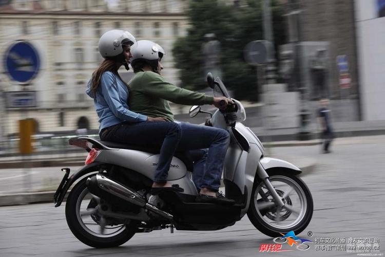 scarabeo 200 靓图欣赏 - 比亚乔zone - 摩托车网站 摩托车 机车文化