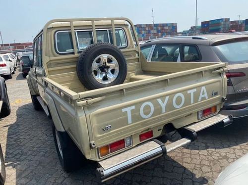 2019丰田酷路泽70系列中东版lc79柴油全地形越野皮卡促销中