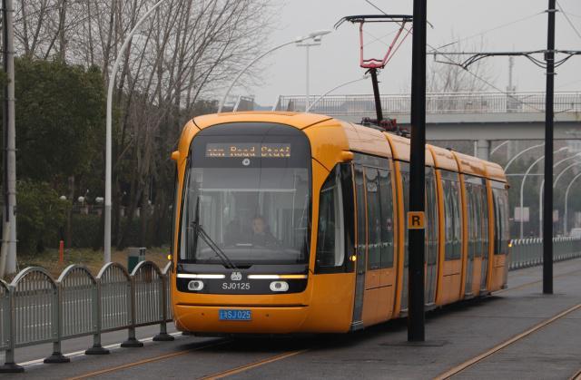 北京与上海的有轨电车都已通车:有望成为全国中量级交通的示范