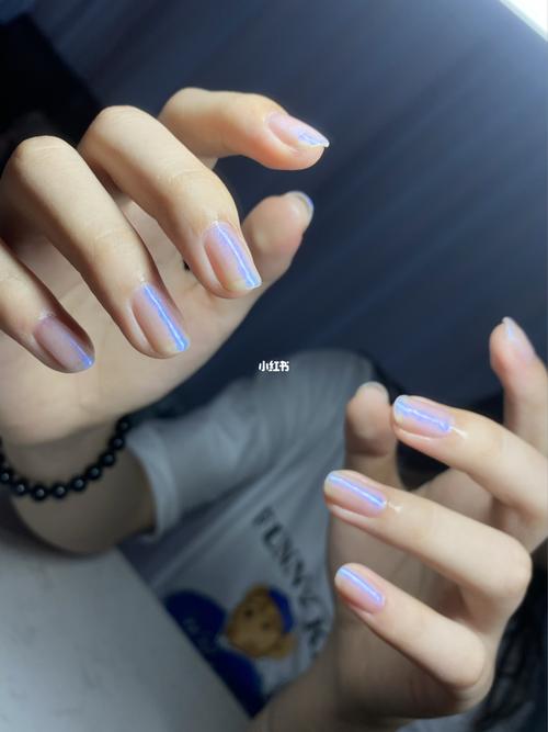 极光色美甲#夏天美甲#短款美甲#_美甲_夏季美甲_短指甲美甲_极光