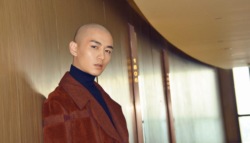 陈晓与五位粉丝同场拼画功 绘画相当厉害