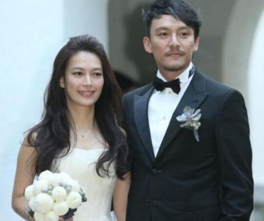 虽然气质很文雅,但严格说来也不是大美女~   庄雯如做过张震的助理兼