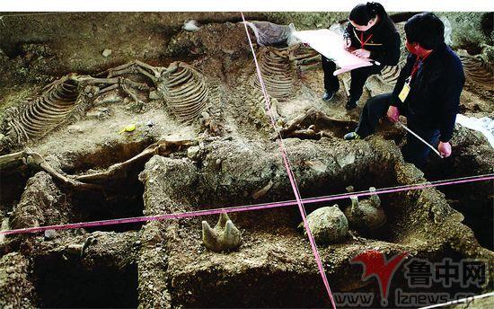 沂水春秋古墓可能为纪王墓地出土大量青铜器