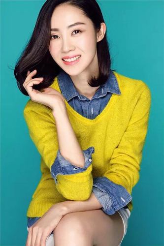 剧中,线索性人物"金钗"由实力派演员蒋君饰演,并在与日寇抗争中展现
