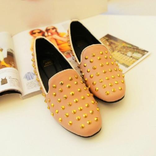 vivi昕薇杂志款 超美铆钉 单鞋 小皮鞋-…  去看看