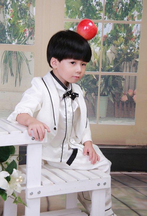 男宝宝蘑菇头怎么理帅气 格外亮眼的孩子短发造型