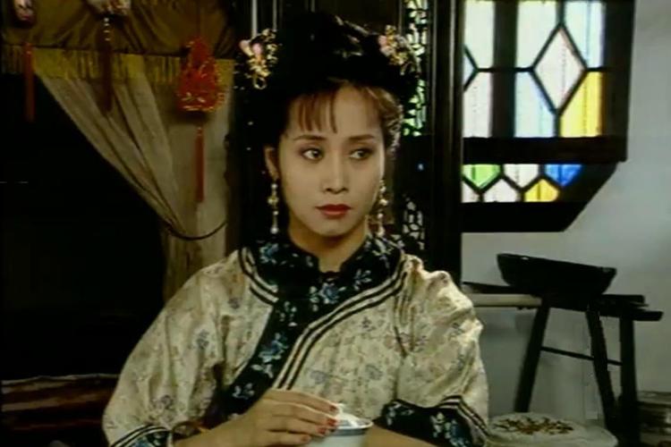 宰相刘罗锅刘夫人做了一件什么事让皇上放弃喜欢她了