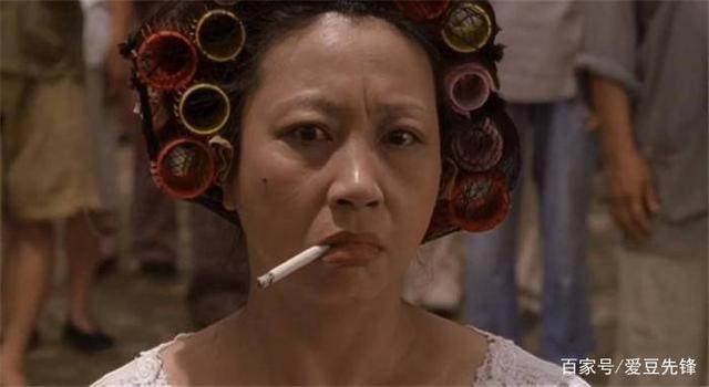 《功夫》中丑过包租婆的龅牙珍,真人美成这样,你认得