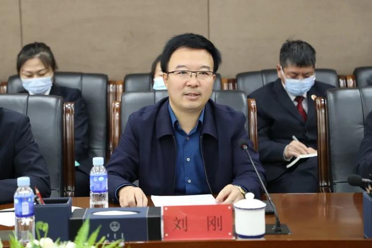 兴安盟检察分院党组书记,检察长张红霞深入科右前旗人民检察院调研