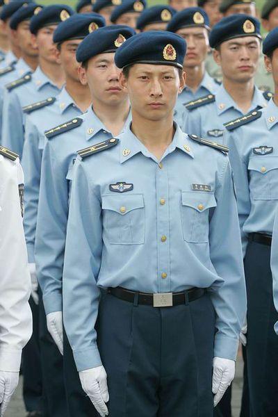 空军穿什么衣服