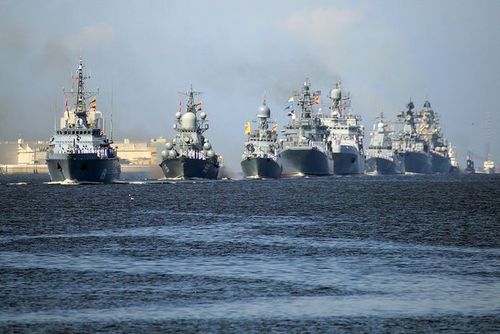 俄罗斯海军节阅兵将至海军举行阅兵彩排