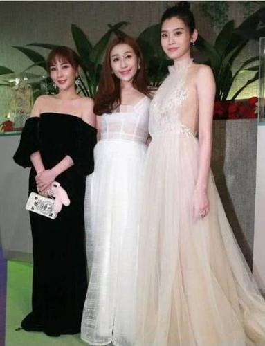 何超盈生女儿前也漂亮,曾与奚梦瑶同穿仙女裙,两人美得难分上下