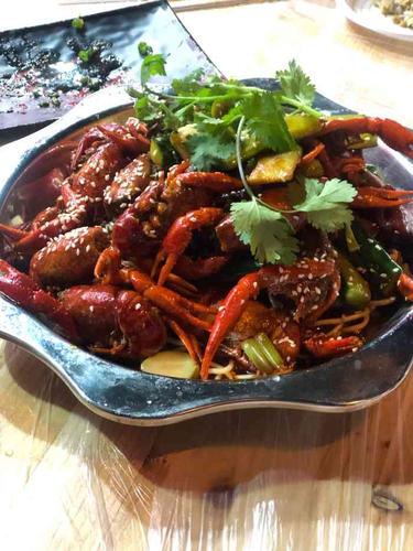 友锅卤虾(黄陂广场店)-"隔了两天又来,姐妹是真的吃上了卤虾[调皮.