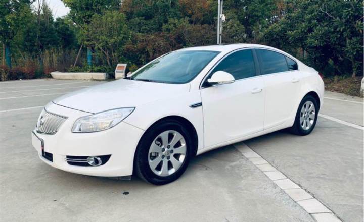 别克君威2010款24l舒适版