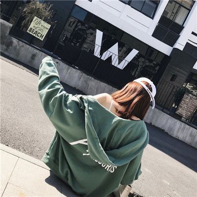 最新版2018超拽帅气女生背影头像 用自己喜欢的方式去