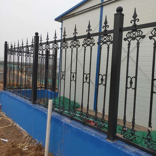 穿管式铁艺围墙围栏:订购电话13523430308