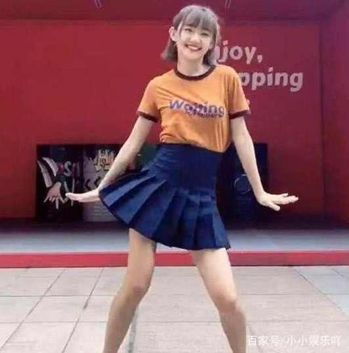 代古拉k上《快本》献艺,曝光真实颜值,网友:感觉恋爱了!