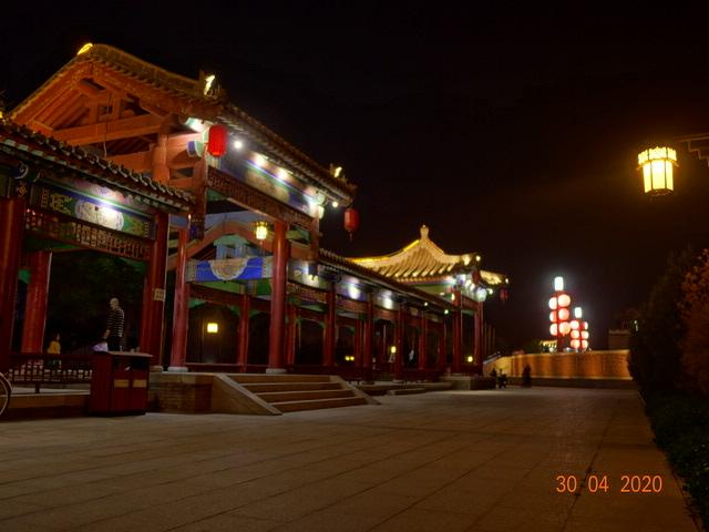 襄汾县城迷人的小夜景