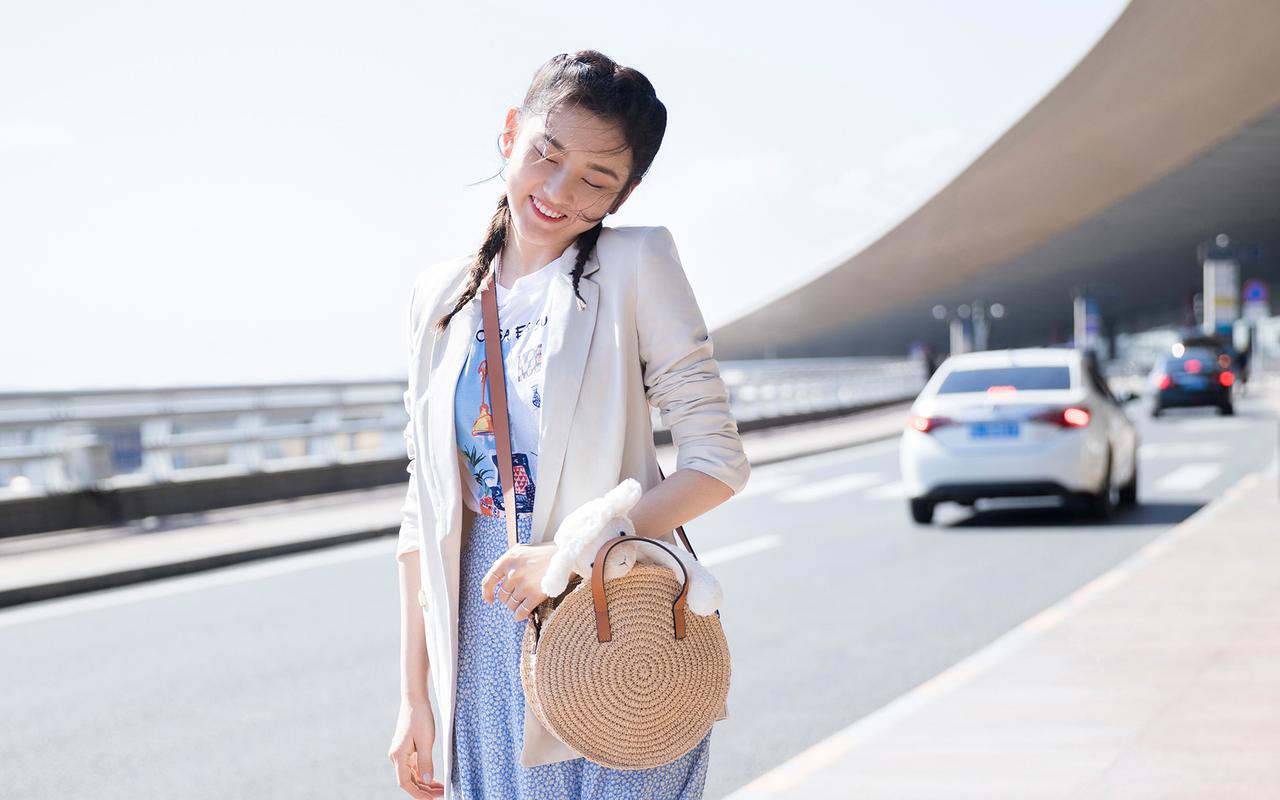 宋祖儿,俏皮美女,甜美美女,街拍,人物,壁纸宋祖儿俏皮甜美街拍写真