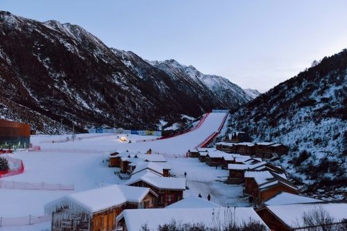 鹧鸪山滑雪场下雪了吗?