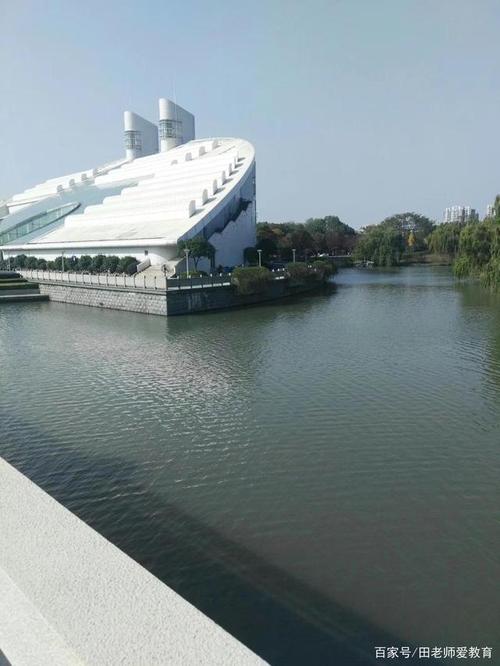 浙江大学紫金港校区校园美景,网友:太美了,有机会定要