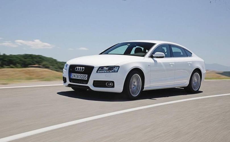 的发展,有很多年轻人在赚了不少钱之后,都迫不及待的给自己买一辆车