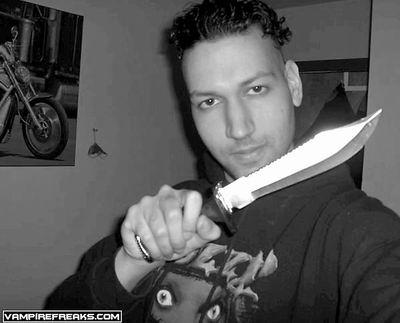 加拿大校园血案追踪博客曝光枪手血腥本性