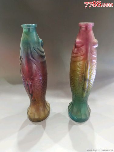民国琉璃七彩鱼形花瓶一对喜欢的朋友不要错过细节如图