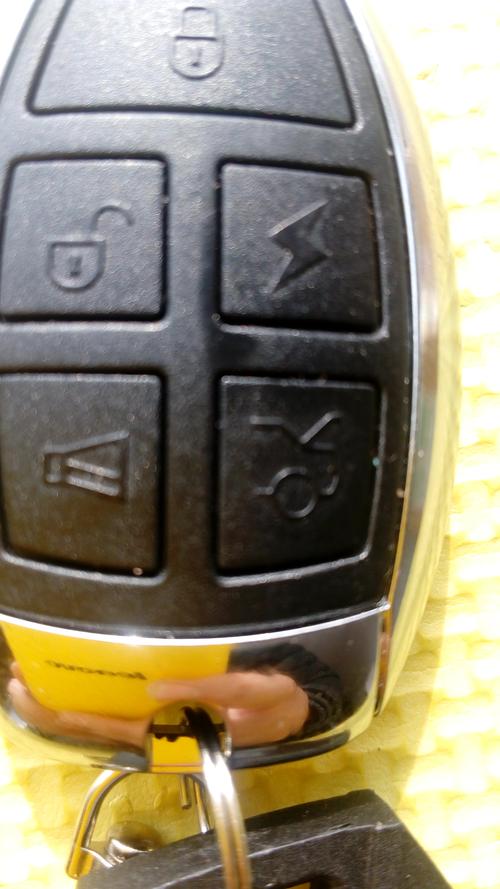 台铃电动车遥控器五个按键分别是什么用处?